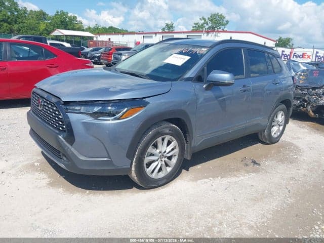 2022 TOYOTA COROLLA CROSS LE 2