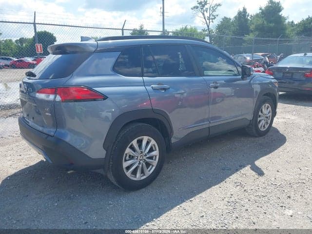 2022 TOYOTA COROLLA CROSS LE 4