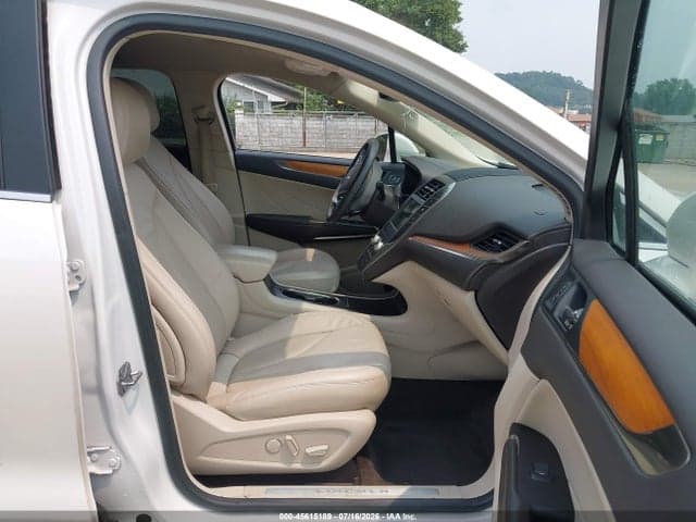 2017 LINCOLN MKC SELECT 5