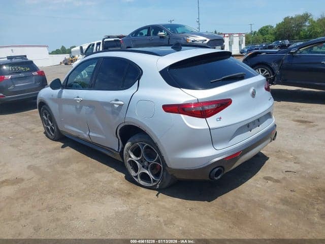 2022 ALFA ROMEO STELVIO TI AWD 3
