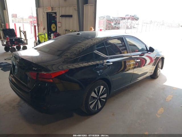 2021 NISSAN ALTIMA SV FWD 4