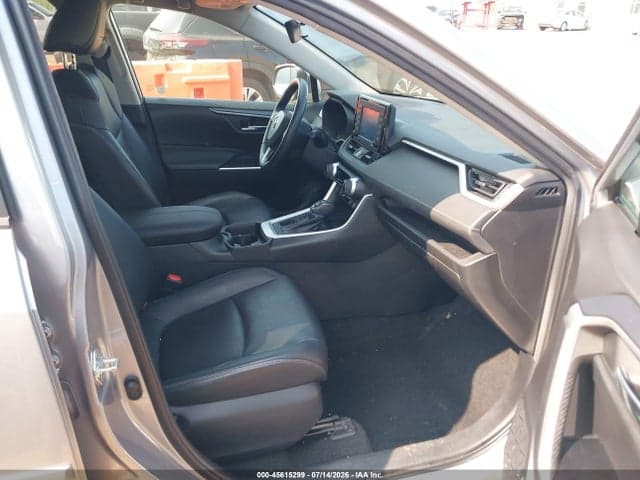 2021 TOYOTA RAV4 XLE PREMIUM 5