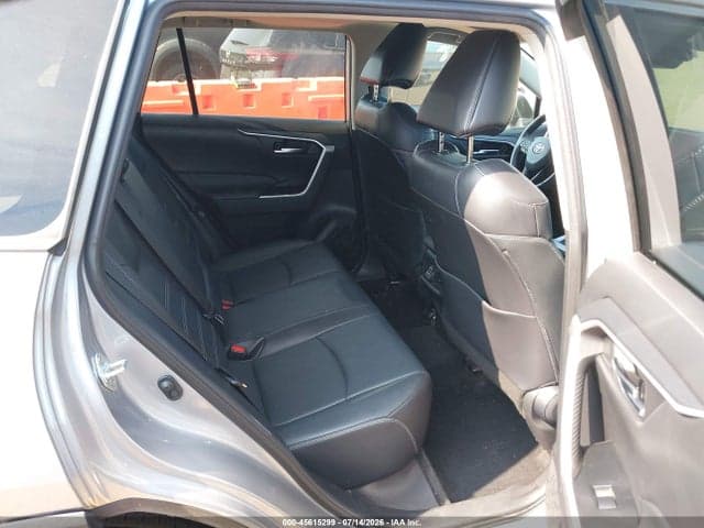 2021 TOYOTA RAV4 XLE PREMIUM 8