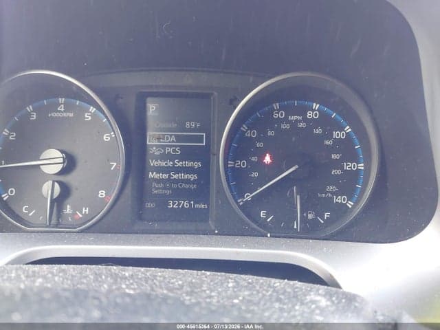 2017 TOYOTA RAV4 LE 7