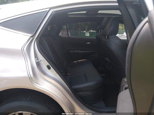 2023 TOYOTA VENZA LIMITED 8