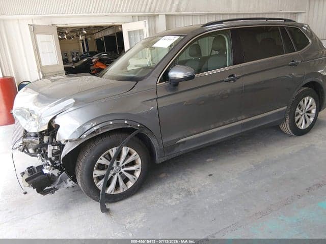 2018 VOLKSWAGEN TIGUAN 2.0T SE/2.0T SEL 2