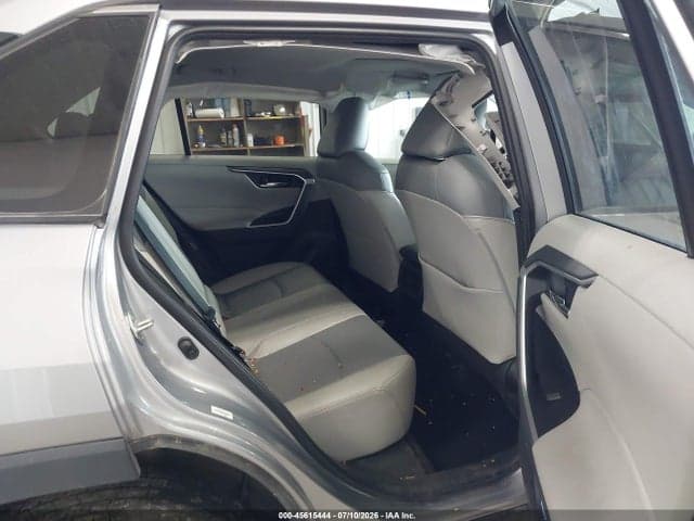 2019 TOYOTA RAV4 XLE PREMIUM 8