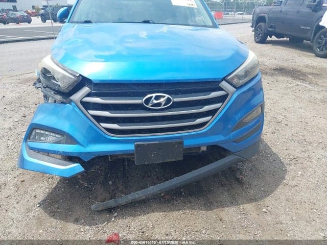 2017 HYUNDAI TUCSON SE 6