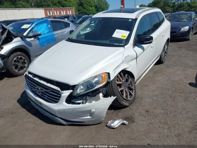 2017 VOLVO XC60 T6 DYNAMIC 2
