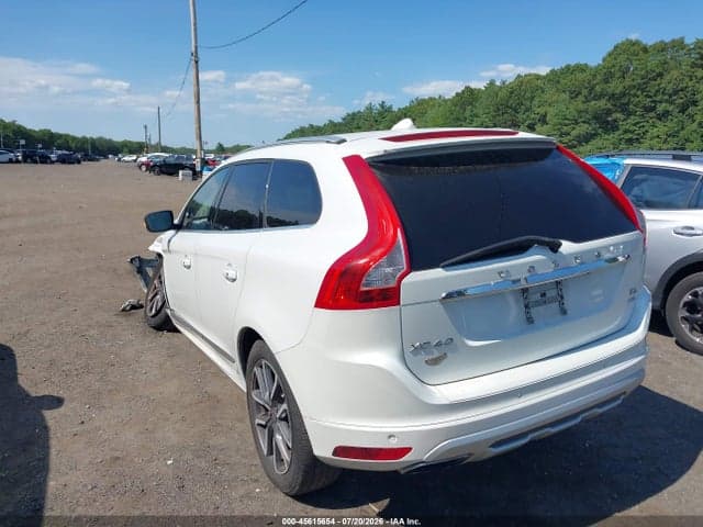 2017 VOLVO XC60 T6 DYNAMIC 3
