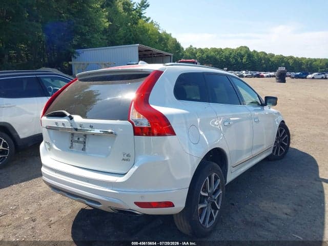 2017 VOLVO XC60 T6 DYNAMIC 4