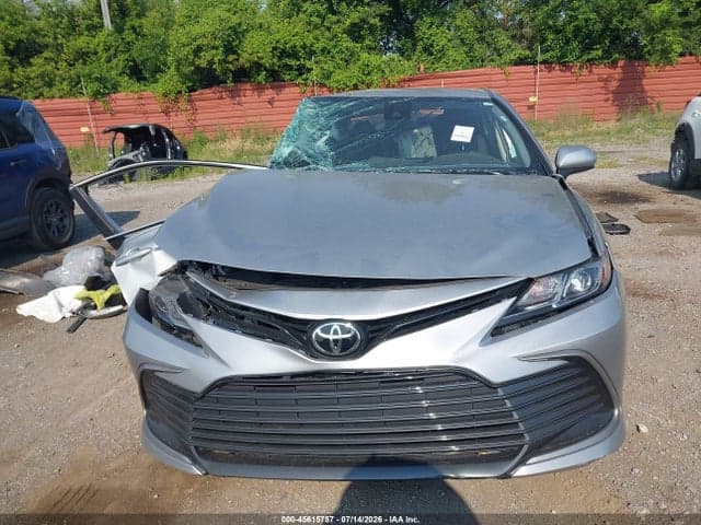 2021 TOYOTA CAMRY LE 6