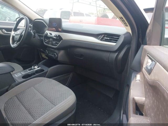 2020 FORD ESCAPE SE 5