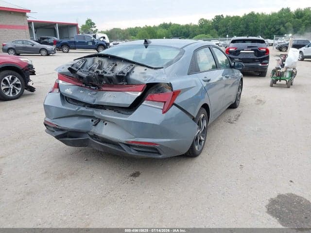 2023 HYUNDAI ELANTRA SEL 4