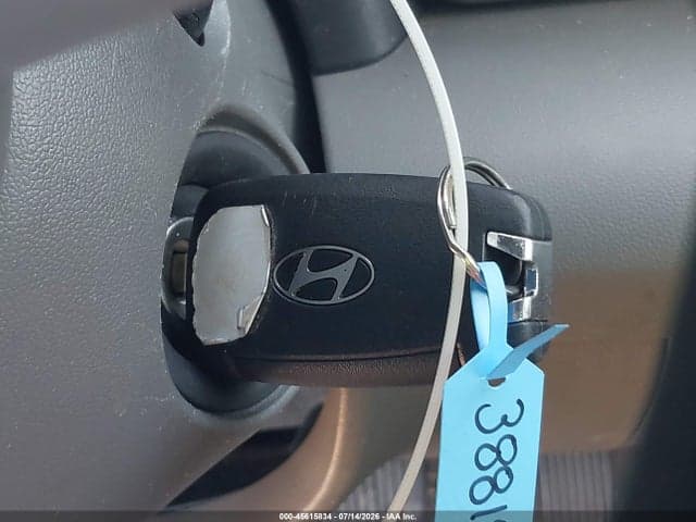 2025 HYUNDAI ELANTRA SE 11
