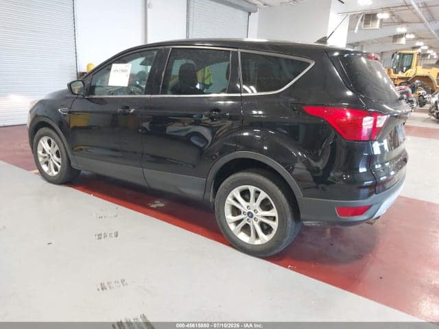 2019 FORD ESCAPE SE 3