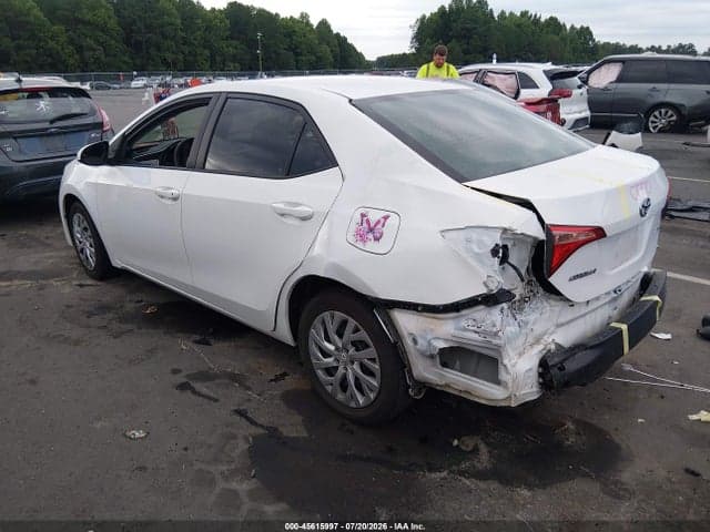 2018 TOYOTA COROLLA LE 3