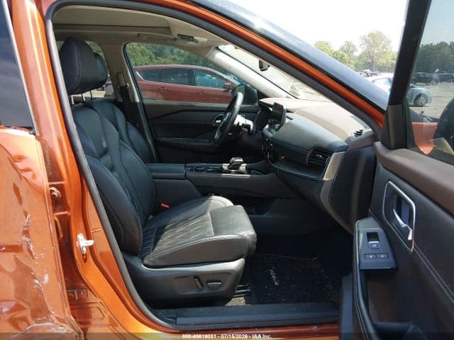 2021 NISSAN ROGUE PLATINUM INTELLIGENT AWD 5