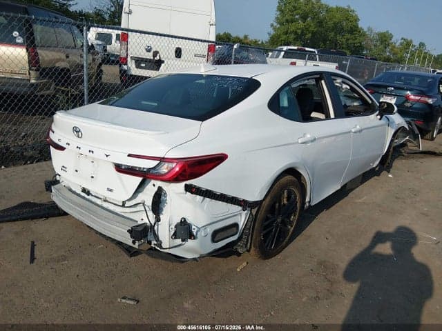 2025 TOYOTA CAMRY SE 4