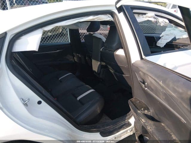 2025 TOYOTA CAMRY SE 8