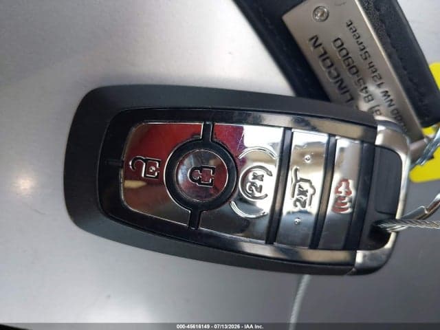 2025 LINCOLN NAUTILUS RESERVE 11