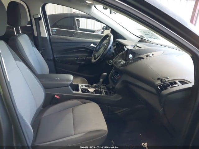 2017 FORD ESCAPE SE 5