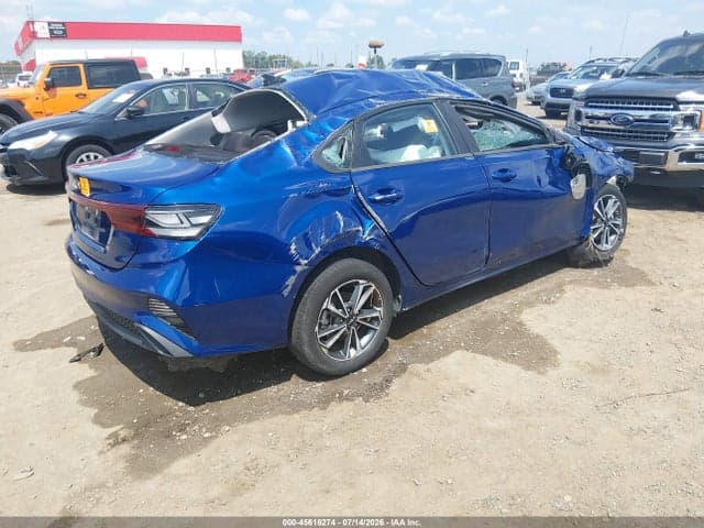 2023 KIA FORTE LXS 4