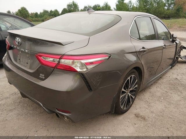 2020 TOYOTA CAMRY SE AWD 4