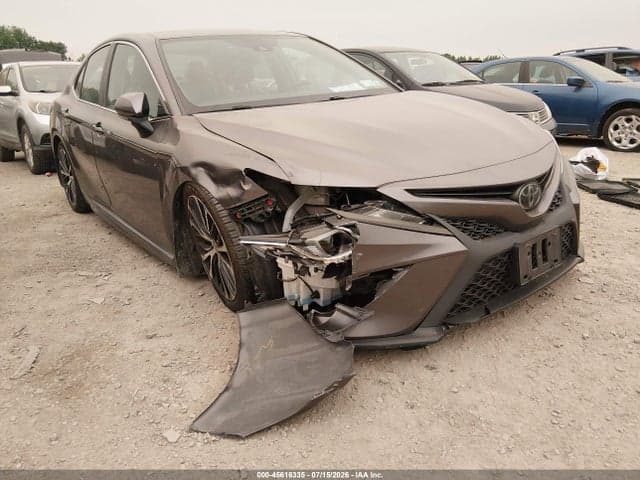 2020 TOYOTA CAMRY SE AWD 6