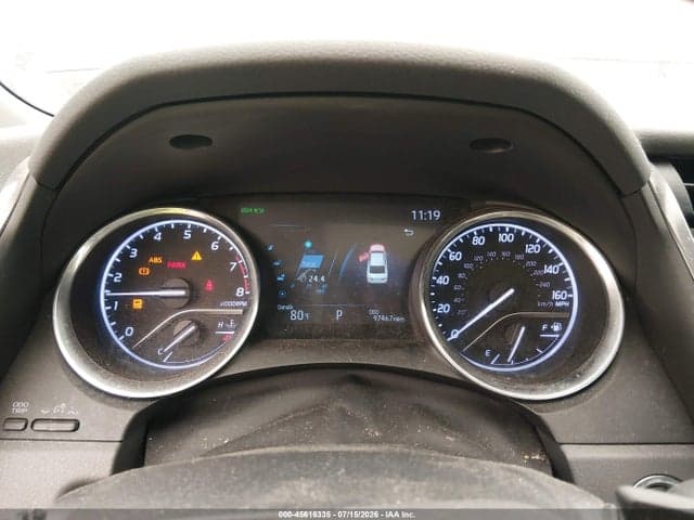 2020 TOYOTA CAMRY SE AWD 7