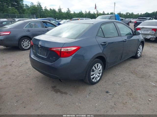 2017 TOYOTA COROLLA LE 4