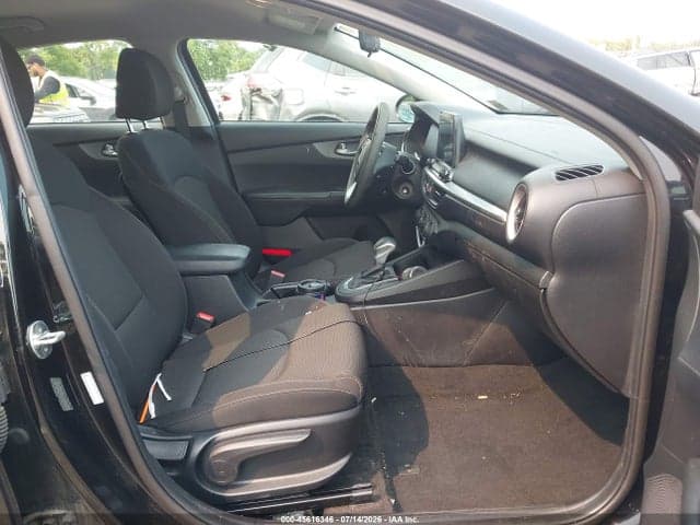 2021 KIA FORTE LXS 5