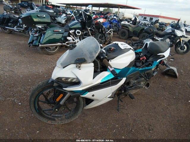2022 CF MOTO 300NK 2