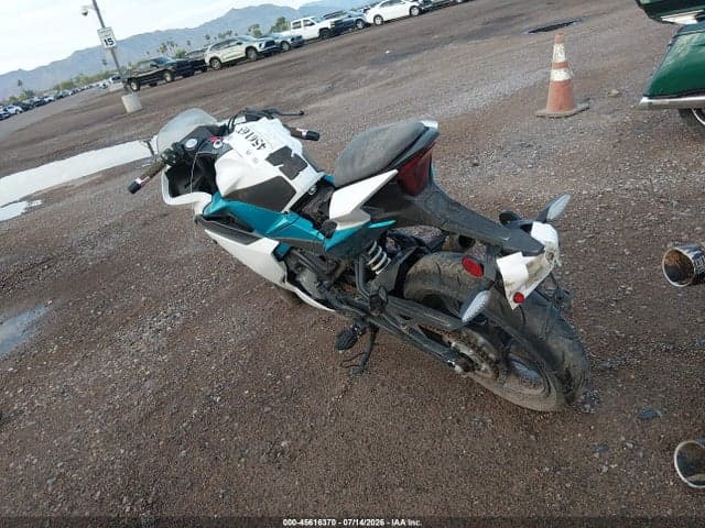 2022 CF MOTO 300NK 3