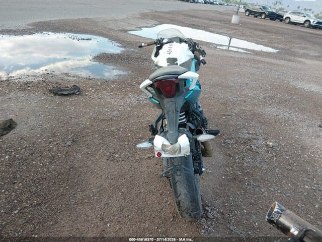 2022 CF MOTO 300NK 6