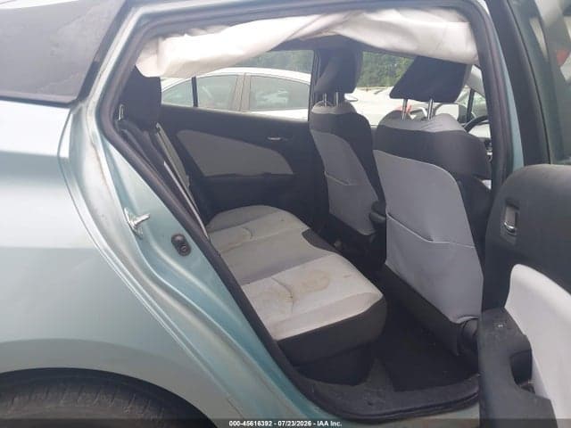 2017 TOYOTA PRIUS TWO 8