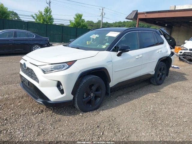 2020 TOYOTA RAV4 HYBRID XSE 2