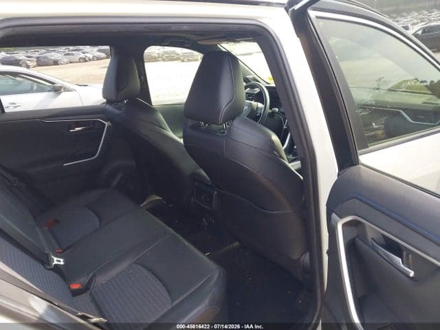 2020 TOYOTA RAV4 HYBRID XSE 8