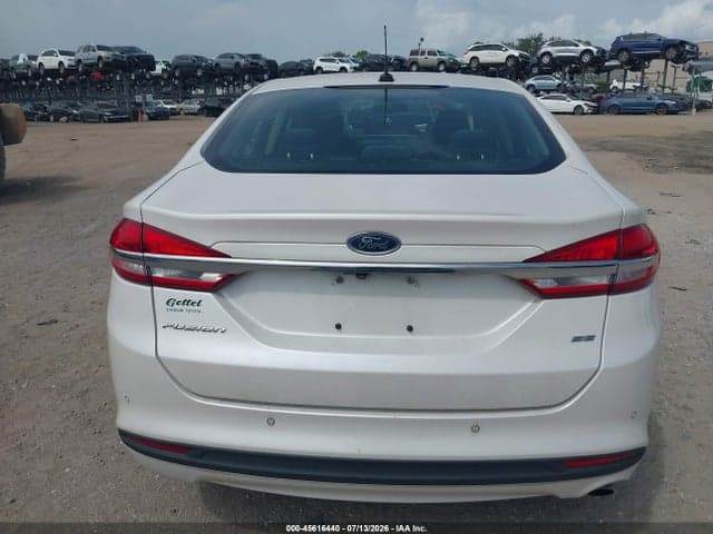 2017 FORD FUSION SE 16