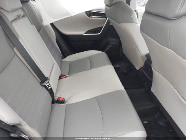 2025 TOYOTA RAV4 LIMITED 8
