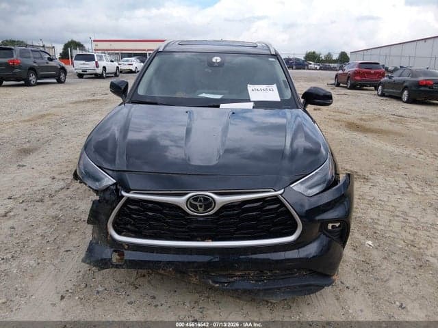 2023 TOYOTA HIGHLANDER XLE 6