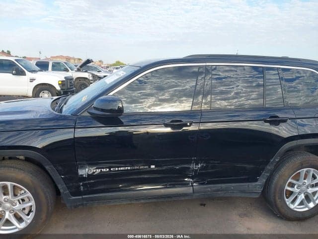 2025 JEEP GRAND CHEROKEE LAREDO X 4X2 15