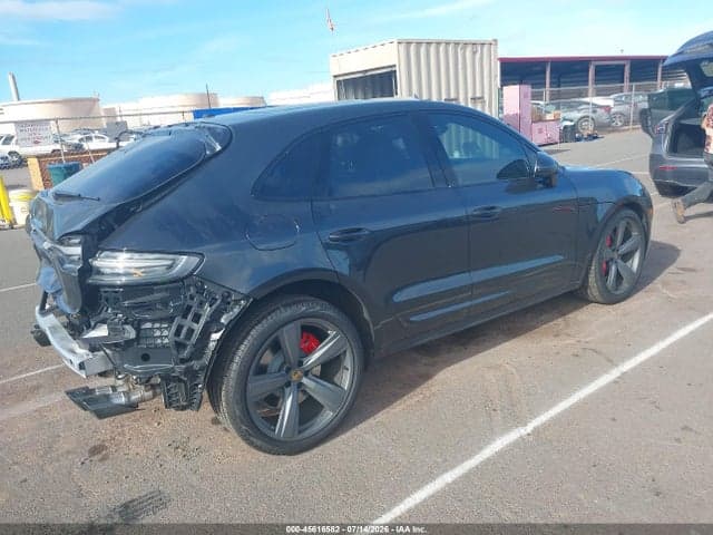 2026 PORSCHE MACAN GTS 4