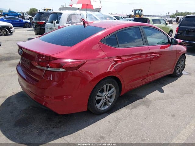 2017 HYUNDAI ELANTRA SE 4
