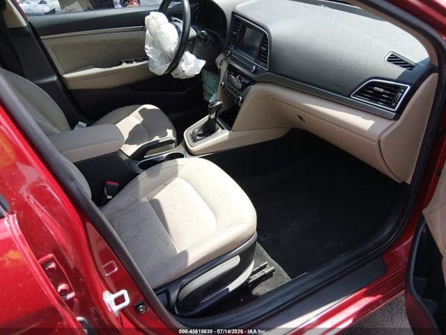 2017 HYUNDAI ELANTRA SE 5