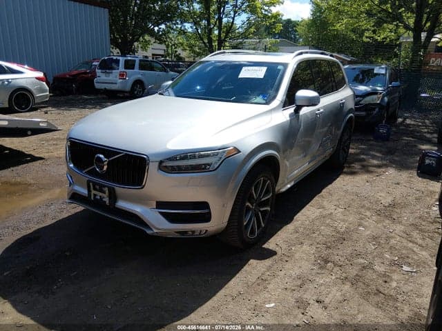 2017 VOLVO XC90 T6 MOMENTUM 2