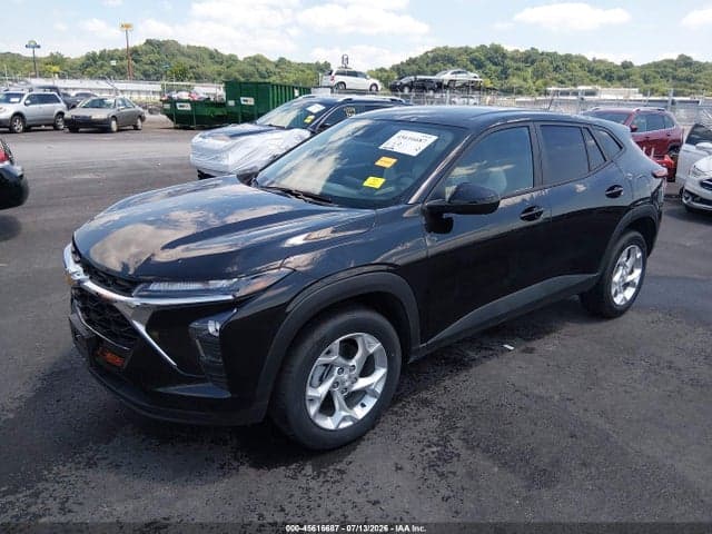 2025 CHEVROLET TRAX FWD LS 2
