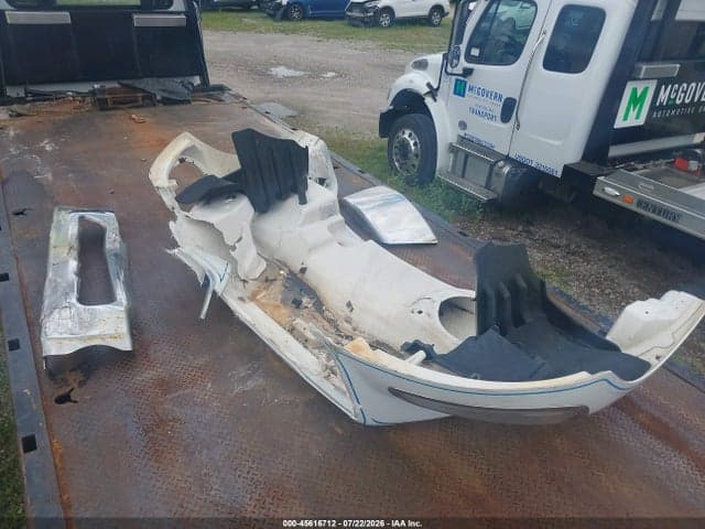 2018 FREIGHTLINER M2 106 12
