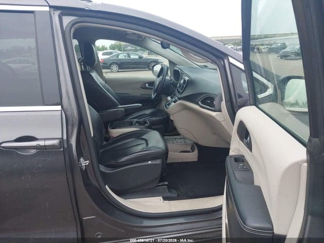 2020 CHRYSLER VOYAGER LXI 5