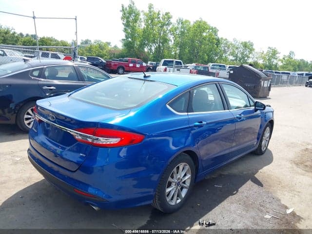 2017 FORD FUSION SE 4